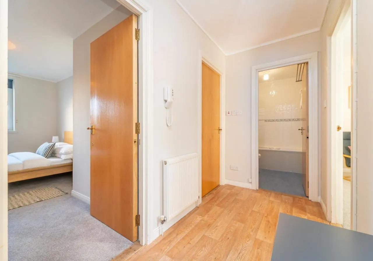 Apartment The Waverley Park Terrace Residence Edinburgh United Kingdom